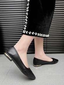 Black Snake Skin Trim Pointed Toe Shoes For Women, Fashionable Texture, Comfortable Soft Sole + Non-Slip Durable Outsole, Suitable For Commuting, Daily Wear, Light Social Occasions, Easily Paired With Suits, Dresses, Jeans For A Polished, Elegant Look - Black - View 4