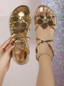 1双金色花朵设计沙滩凉鞋，休闲时尚性感金色花朵装饰弹力平底凉鞋 - 适合海滩、约会、聚会、户外活动，室内外必备 - 金色 - 查看 1