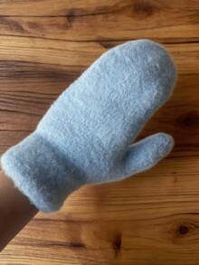 女士冬季保暖手套一双，针织保暖抓绒柔软保暖手套，适合寒冷天气，是送给女士的圣诞节和感恩节礼物，也是送给家人的好选择。 - A - 查看 7