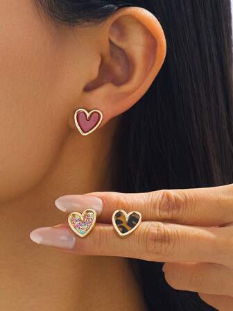 女士简约优雅心形耳钉套装，适合日常通勤（无礼盒）