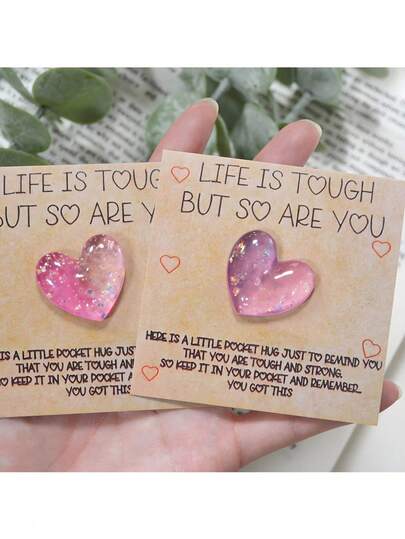 1 pièce Étreinte de poche en matériau de résine, comprend une carte d'inspiration. Cadeau parfait pour les anniversaires, les mariages, la Saint-Valentin et autres occasions. Ce petit cadeau réfléchi est accompagné d'une carte de vœux encourageante, en faire un choix idéal à offrir à des amis, à la famille et aux invités.