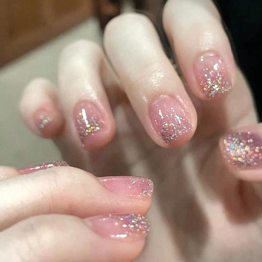 4 Boxes 96Pcs Short Squoval Press On Nails Factory Direct Wholesale Glitter Fragment & Mirror Powder Press On Nails, Short Oval Metallic False Nails, High Shine Reusable Fake Nails For Women & Nail Salons, Holiday Party & Summer Sparkly Nails.Cosas De Uñas,Christmas Gift,Nails Supplies Nail Tech,Christmas Press On Nail. - 粉紅色353 - 查看 1