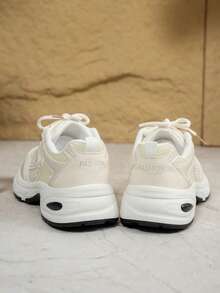2025 Women's All-Season Breathable Mesh Running Shoes – Thick-Sole Heightening Athletic Casual Shoes - 白色 - 查看 5