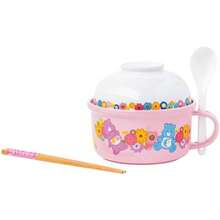 Taza de sopa Silver Buffalo  con cuchara y palillos con oso para dormir, oso de mejor amigo, oso de deseos y oso de alegría, tapa de ón de 13 onzas y taza de 22 onzas(22 Ounces and 13 Ounces Varios colores) - Multicolor - Ver 2
