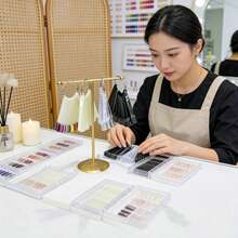 1/50件套无味指甲油调色盘套装，含展示架、透明美甲展示棒（带金属环）、可拆卸亚克力练习指甲贴片、色卡，适用于美甲沙龙和家庭使用，金色金属展示架 - 彩色 - 查看 3