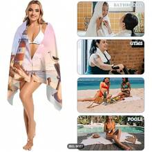 1条灯塔图案沙滩巾，速干、柔软、吸水性强的涤纶材质，现代设计