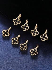 8 قطع قلادة زركونيا مكعبة بشكل أربع أوراق البرسيم صغيرة، مناسبة لصنع قلائد عيد الميلاد، قلادات، ديكورات للملابس والأحذية والمجوهرات وتزيين الأظافر وأغطية الهواتف