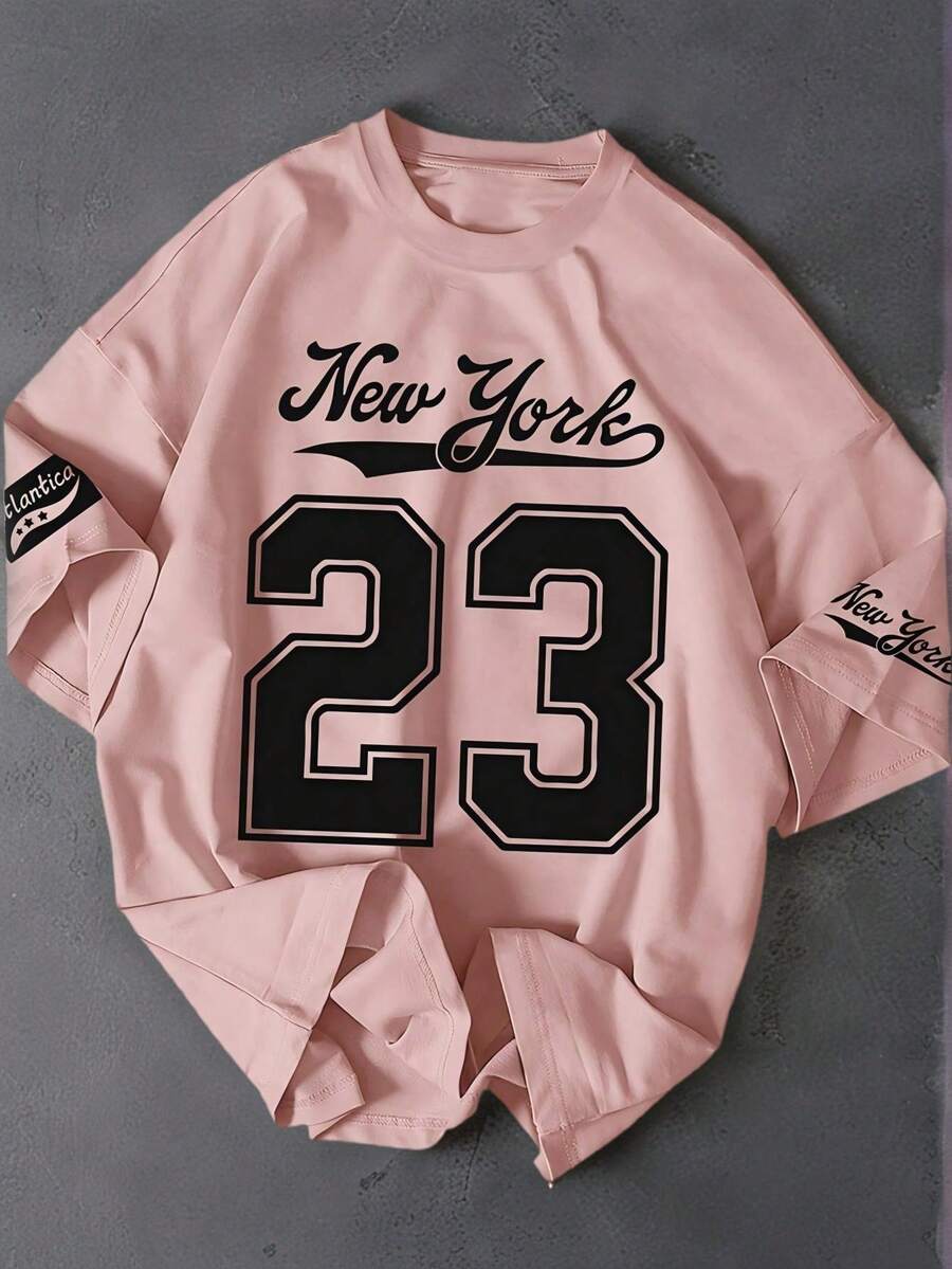 夏季女裝 23 Digital NEW YORK 字母圖案圓領短袖T恤,休閒寬鬆多功能度假風上衣 - 粉色 - 查看 1