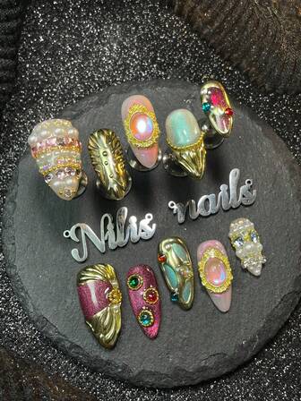 独特的波西米亚风格指甲，10 件幽灵季节独家手工按压指甲杏仁指甲镀铬指甲金色法式尖头指甲 Y2k 指甲紫红色猫眼 3D 钻石雕刻指甲艺术全覆盖亚克力假指甲套装，适合女士和女孩，附赠凝胶贴纸指甲锉