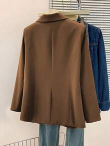 Áo blazer nữ màu trơn cổ bẻ, thiết kế túi trước cài cúc, tay dài, phù hợp mặc công sở và thường ngày, thích hợp cho mùa thu, đông và xuân. - Cà phê nâu - Xem 5