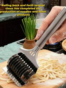 Stainless Steel Pasta Maker, Multi-Functional Manual Pasta Cutter, Kitchen Pasta Roller, Rolling Pin, Halal Food, Essential Kitchen Tool, Food- Cutting Utensil, Suitable For Home, Hotel, Restaurant, Valentine's Day And Christmas