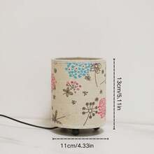 1个现代简约小台灯，USB线开关，暖光照明，适用于卧室床头柜、客厅书桌装饰照明，是生日、圣诞节、节日礼物的理想之选。