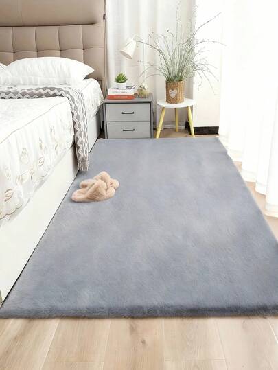 1pc Soft Fur Mat Gray Area Rug, Comfortable For Bedroom, Living Room, Study, Office, Entryway, Room Decor As Floor Mat, Plush Bedroom Rugs, Washable & Non-Slip, Cute Rug - Indoor All-Season Home Decor, Ideal For Indoor Use, Luxurious Simple Living Room Rug, Bedroom Rugs, Bedside Rug, Rectangular Carpet, Bathroom Rug, Decorative Rug, PGray Faux Fur Rug, Door Mats, Bedroom Decor, House Decor, Autumn And Winter Decor Home, Room Decorations