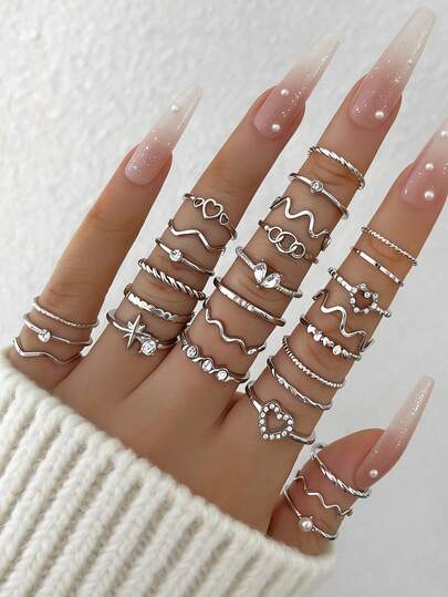 Bộ 28 chiếc nhẫn đeo ngón tay hình trái tim hình học phong cách Bohemian đính pha lê, thích hợp cho nữ giới đeo hàng ngày, hẹn hò, tụ họp, làm quà tặng bạn gái, dự tiệc, phong cách đường phố (Có kèm bảng kích thước, vui lòng không bẻ cong mạnh, hãy cân nhắc kỹ trước khi mua).
