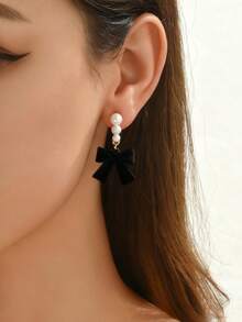 1 Pair Cute & Elegant Plush Bow Faux Pearl Drop Earrings, Suitable For Women, New Year Party, Casual Wear, Valentine's Day Gift - Black - View 2