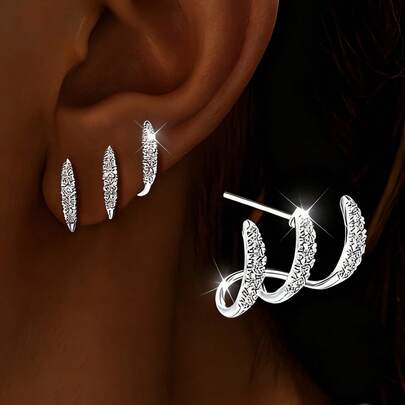 1 Pair Rhinestone Claw Stud Earrings - Elegant Shiny Silver Earrings, Cute And Charming, Perfect Gift For Christmas, Halloween, Thanksgiving And Friends. The First Three Images Are For Reference, The Actual Product Is Mainly Based On The Fourth Image.