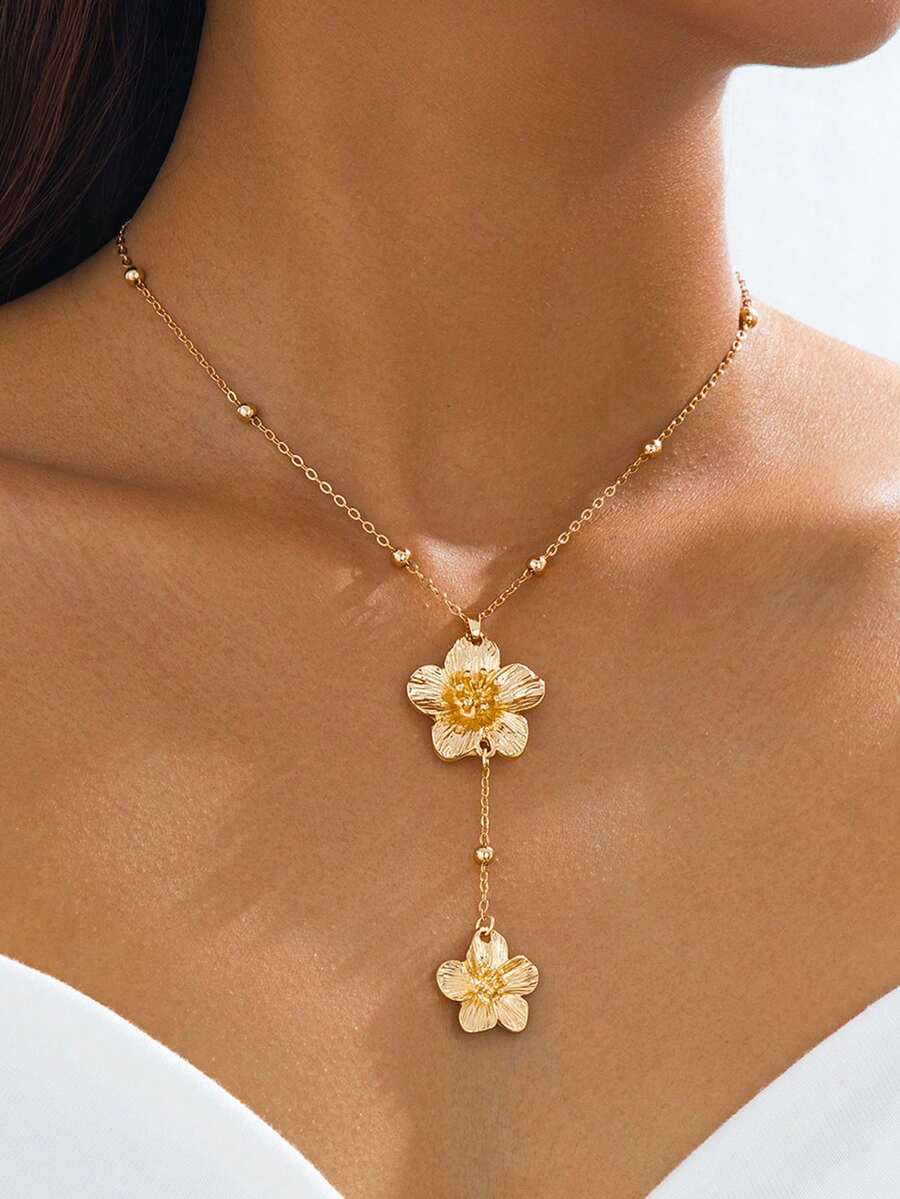 1pc Elegant Vacation Style Gold Textured 5-Petal Flower Pendant Necklace, Suitable For Vacation, Travel, Music Festivals (Does Not Include Gift Box. Due To Handmade Cutting, The Number Of Beads On The Chain Is Random, But The Final Length Is Fixed And Will Not Affect The Wearing Effect) - Yellow Gold - View 1