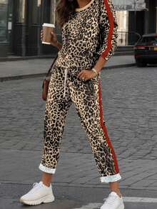 两件套加大码女式冬季休闲套装，豹纹长袖上衣+抽绳长裤，简约时尚。完美的圣诞礼物，舒适休闲的度假套装。春假优雅之选。 - 紅色 - 查看 3