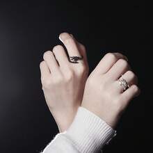 Joyería ajustable simple japonesa y coreana, regalo para estudiantes, pequeños accesorios, anillo de cisne negro y blanco - oro negro - Ver 4