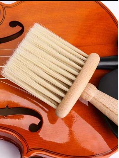1pc Professional Violin Cleaning Brush, Featuring Delicate Deep Cleaning, Ultra-Soft Natural Bristles, And Ergonomic Wooden Handle. Multipurpose Duster Suitable For Guzheng, Violin, And Other String Instruments. Ideal As Christmas Gift, New Year Gift, Musician Memorabilia, Performance Preparation, And Studio Maintenance.