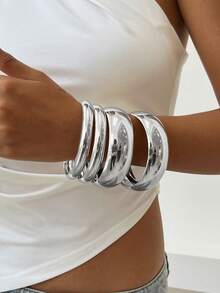 4 piezas Pulseras brazalete vintage de estilo punk gruesas, adecuadas para mujeres, pulseras de brazalete de belleza eterna, juego de accesorios de joyería, para uso diario. Nota: La superficie metálica puede tener pequeños rasguños. - pulsera - Ver 3