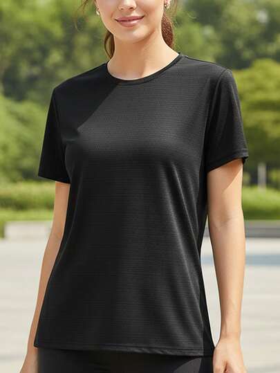 女士速干短袖基础款T恤，经典纯黑色运动服，适合户外训练