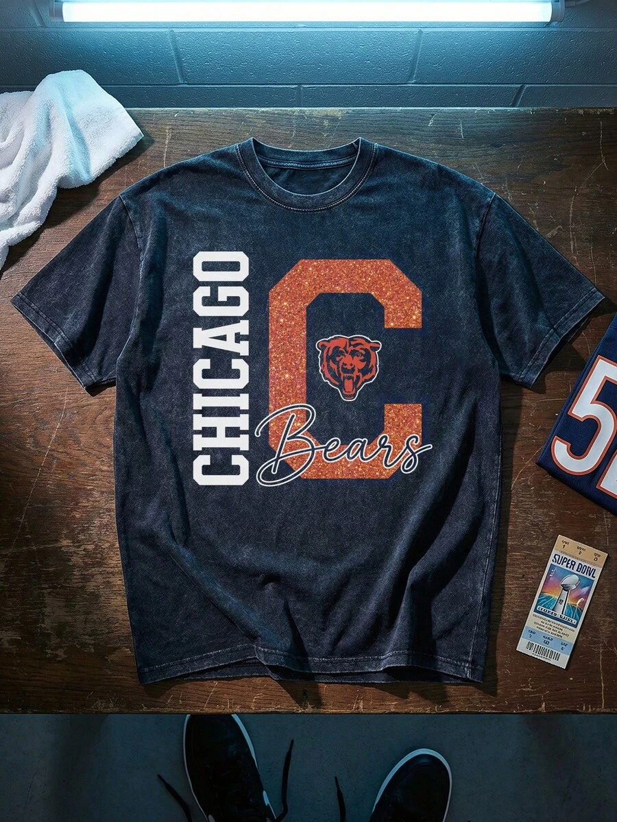 Chicago Football Graphic Tee Acid Washed Shirt Unisex Couple Matching Boyfriend Style Orange Glitter Letter C Print Roaring Bear Art City Fan Gear Modern Sporty Aesthetic Graphic Tees Men Oversized T Shirt Summer Clothes Men Fall Clothes Men Winter Clothes Camisetas Para Hombre - màu đen - Xem 1