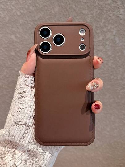 حافظة هاتف بسيطة باللون البني متوافقة مع أجهزة 17 برو ماكس/17 برو/17 إير/17/16/16 برو ماكس/16 بلس/16 برو/16E/15/15 برو ماكس/15 برو/15 بلس/11/12/13/14 برو ماكس/12 برو/12 برو ماكس/13 برو/13 برو ماكس/14 برو/14 برو ماكس، سميكة ومقاومة للصدمات بتغطية كاملة