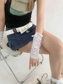 1 Đôi găng tay dài với cổ tay thắt nơ ren - Phụ kiện thời trang thanh lịch lấy cảm hứng từ ba lê, giặt tay, điểm nhấn tinh tế cho trang phục, thiết kế cổ tay thắt nơ, được chế tác tỉ mỉ, tạo nên vẻ ngoài sành điệu. - Nhiều màu - Xem 6