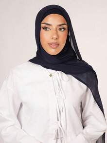 1pc Women's Solid Color Viscose Headscarf, Soft Wide-Edged Headband, Versatile Sun Protection Hijab Scarf, Suitable For Daily Wear - Navy Blue - View 4