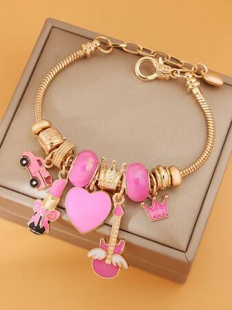 时尚公主风手链，配有心形口红、吉他、皇冠等DIY吊坠，不锈钢材质，适合作为成人礼物，展开双翼，飞向你的梦想。