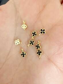 8 قطع قلادة زركونيا مكعبة بشكل أربع أوراق البرسيم صغيرة، مناسبة لصنع قلائد عيد الميلاد، قلادات، ديكورات للملابس والأحذية والمجوهرات وتزيين الأظافر وأغطية الهواتف