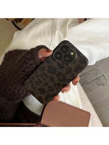 Minimalist Matte Ombre Green Amber Leopard Print Phone Case, Compatible With 17 Pro Max/ 17 Air X/ 16 Pro Max/15 Pro Max/14 Pro Max/13 Pro/12/11 - Dark Green - View 4