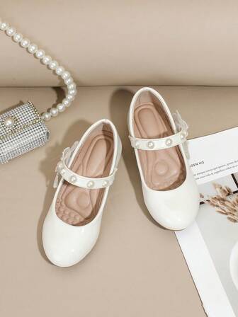1双女童新款时尚纯色低跟公主鞋，舞蹈鞋，公主鞋，踝带饰有闪亮珠饰，舒适鞋垫设计，适合所有季节和派对穿着