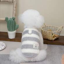 这款加厚保暖的宠物毛绒背心适合小型犬猫，例如泰迪熊、小鹿犬等，是秋冬季节的理想宠物服装。 - 灰色 - 查看 12