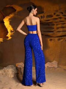 Faeriesty Bộ đồ hai mảnh thanh lịch dành cho nữ gồm quần sequin lấp lánh và áo hai dây họa tiết hoa 3D, ôm sát và thoải mái, thiết kế tinh tế vượt thời gian, phù hợp cho thảm đỏ, dạ hội, đám cưới, tiệc sang trọng, chẳng hạn như tiệc cưới, vũ hội hóa trang, tiệc vườn bí mật, tiệc tối trang trọng, sự kiện thắt cà vạt đen, váy tốt nghiệp và trang phục sinh nhật, váy mùa xuân/hè. - Xanh đậm - Xem 1