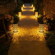 1个太阳能铁艺牡丹灯笼，镂空设计吊灯，适用于户外花园、庭院装饰，营造氛围。 - 大號圓柱牡丹提燈 - 查看 3