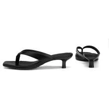 Women's Kitten Heels Flip Flops Square Toe Low Heels Slip On Comfortable Summer Thong Heeled Sandals  The Wide Straps Of These Flip-Flop Heels Fit The Foot Shape Better, And The V-Shaped Instep Flatters The Leg Shape, Creating A Modern And Attractive Silhouette For Every Look - 黑色 - 查看 5