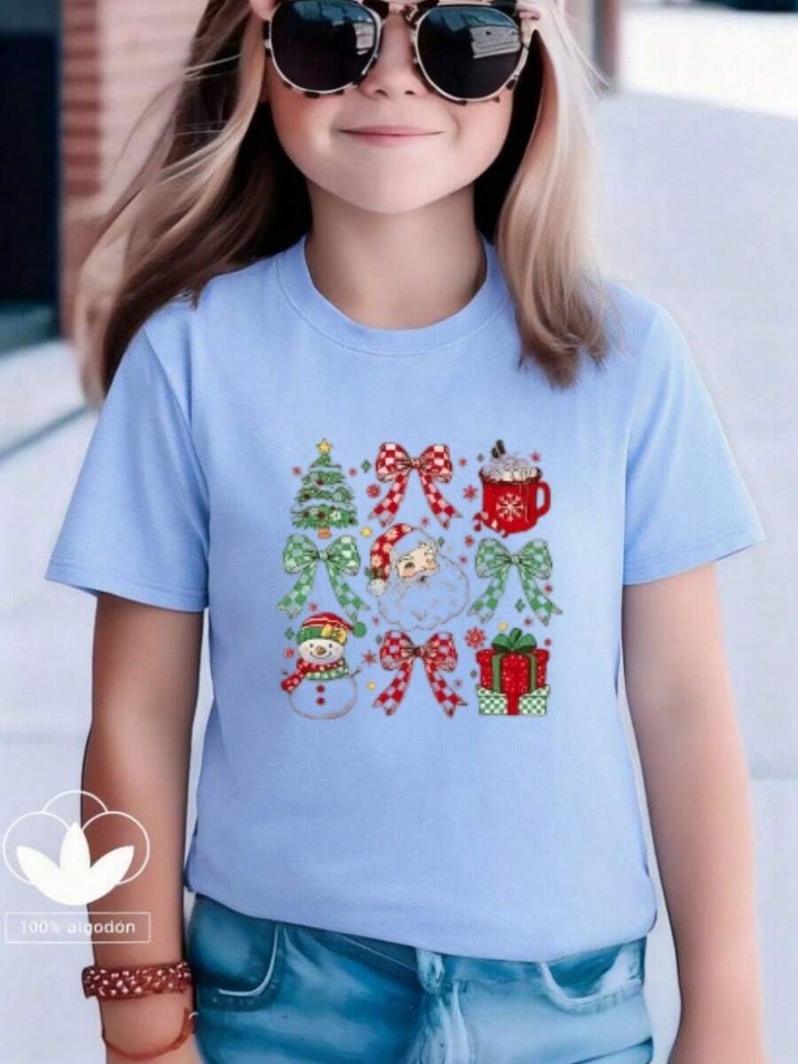 Esta nueva camiseta de manga corta para niña está hecha 100 % de algodón y luce un elegante estampado navideño. Es informal y versátil. Su tejido suave y agradable al tacto es delicado con la piel, lo que permite que las niñas se muevan con libertad y comodidad durante las reuniones familiares, los eventos escolares o los juegos al aire libre. - Azul - Ver 1