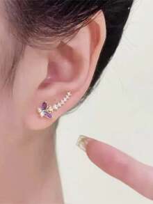 Pendientes de mariposa morada para mujer, pendientes de moda elegantes y versátiles de alta gama, con detalles delicados y dulces (los detalles de la mariposa pueden variar ligeramente entre lotes)