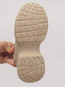 女士休闲坡跟厚底运动鞋，适合日常穿着 - 棕色 - 查看 8