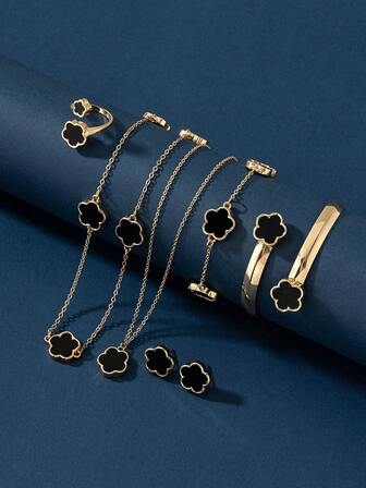 7件套女士首饰套装：1条手链、1个手镯、1枚四叶草戒指、2条项链、1对花朵耳钉，时尚优雅，适合日常佩戴、馈赠亲友，四季皆宜。