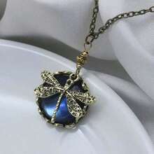 Vintage Bohemian Carved Dragonfly Pendant Necklace, A Fashionable Women's Pendant Necklace Suitable For Everyday Wear, Parties, And Holiday Occasions. - 藏蓝色 - 查看 8