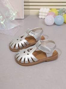 1 Pair Kids Summer Closed Toe Sandals, Girls Casual Fashion Versatile Soft Bottom Comfortable Flat Sandals, Student Princess Sandals - Silver - View 3