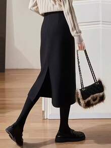 优雅女士黑色 A 字中长连衣裙，腰部饰有独特的蝴蝶结，采用无弹力面料，打造修身廓形。 - 黑色 - 查看 4