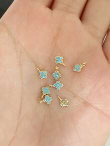 8 قطع قلادة زركونيا مكعبة بشكل أربع أوراق البرسيم صغيرة، مناسبة لصنع قلائد عيد الميلاد، قلادات، ديكورات للملابس والأحذية والمجوهرات وتزيين الأظافر وأغطية الهواتف