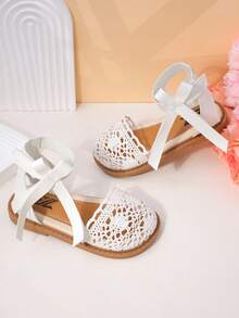 1 Pair Kids Girls Crochet Lace & Bow Detail Lightweight Open Toe Ankle Strap Flat Casual Sandals For Park Play - White - View 4