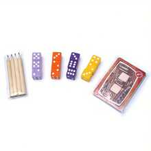 病毒！卷轴与书写派对游戏 - 趣味家庭桌游，包含隔离、疫苗和社交距离卡牌，刺激的家庭卡牌游戏，适合2-6人，快速有趣的派对之夜！策略性家庭和成人派对游戏，趣味十足且竞争激烈，纸质材料，桌游风格卡牌，欢乐的家庭朋友情侣聚会之夜卡牌游戏，派对游戏，趣味家庭桌游卡牌，引人入胜且娱乐性强的卡牌游戏 - 彩色 - 查看 3