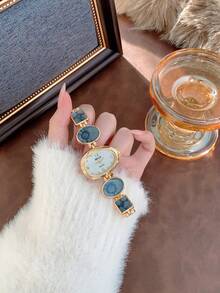 1pc New Fashion Women's Watch, Elegant Triangular Dial, Business Quartz Watch, Suitable For Daily Life, Parties And Banquets - Black - View 7