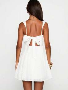 Awevudst Women's Flower Embroidery Boho Mini Dress Backless Self-Tie Bowknot Square Neck Wide Straps Ruffle Mini Dresses Sleeveless Summer Vacation - 白色 - 查看 4